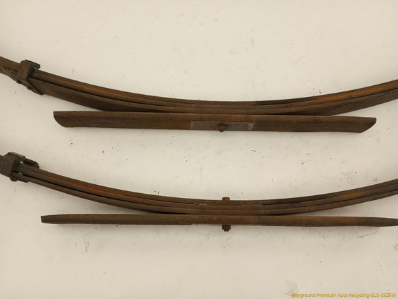 Nissan Xterra Pair Of Rear Leaf Springs