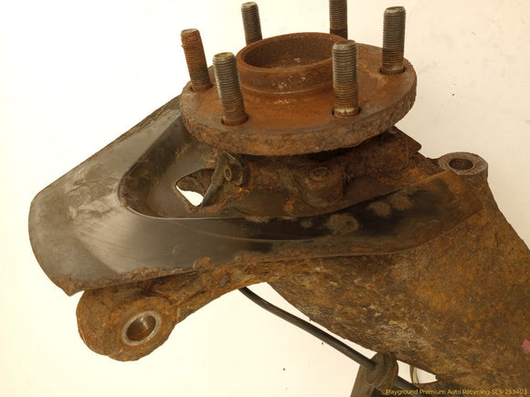 Nissan Xterra Passenger Right Front Spindle Knuckle Hub