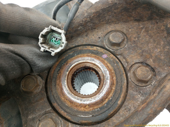 Nissan Xterra Passenger Right Front Spindle Knuckle Hub