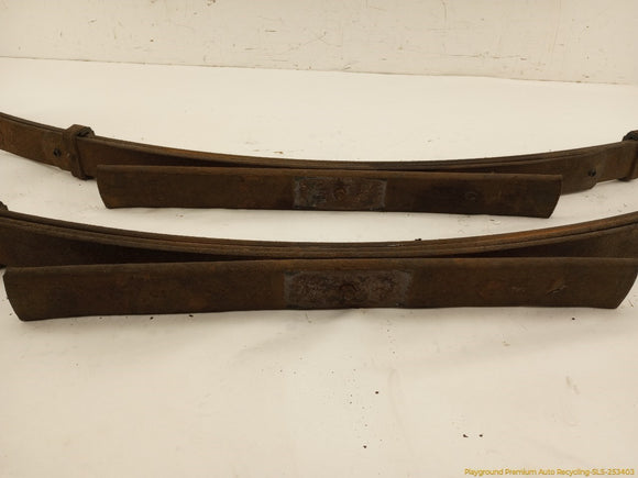 Nissan Xterra Pair Of Rear Leaf Springs