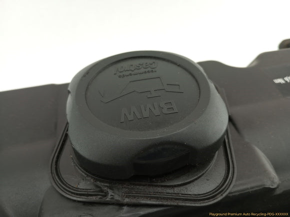 BMW 328i Valve Cover