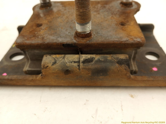 Nissan Xterra Automatic Transmission Mount