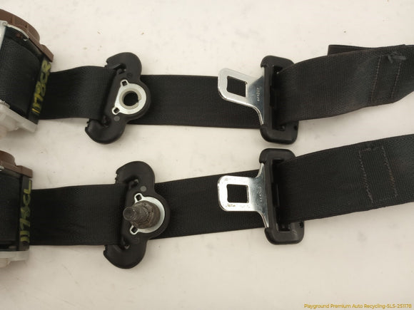 Dodge Durango Pair Of Center Seat Belt Retractors