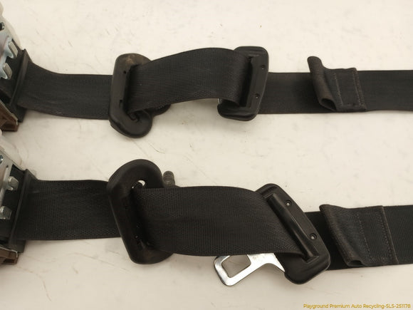 Dodge Durango Pair Of Center Seat Belt Retractors