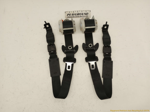 Dodge Durango Pair Of Rear Seat Belt Retractors & Buckles