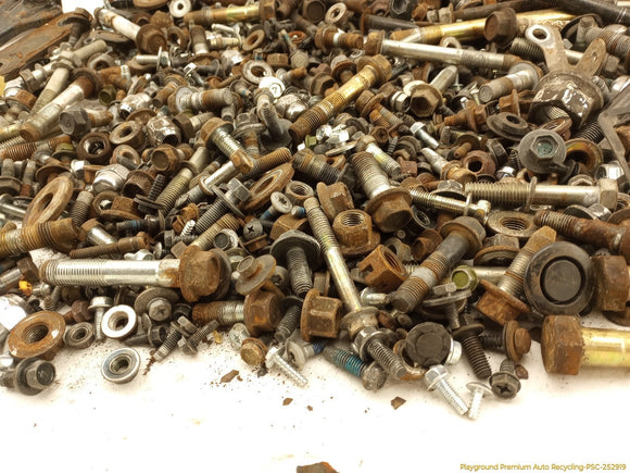 Nissan Xterra Dismantling Hardware Fasteners Bolts & Nuts