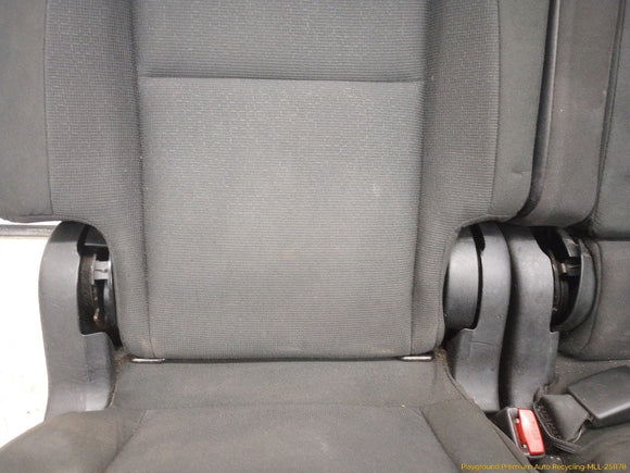 Dodge Durango Second Row Seat Set