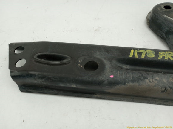 Dodge Durango Pair Of Front Crossmember Support Brackets