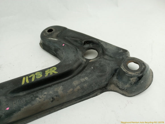 Dodge Durango Pair Of Front Crossmember Support Brackets