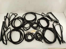 Land Rover Evoque Complete Set of Inner And Outer Door Seals And Trunk