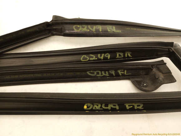 Land Rover Evoque Complete Set of Inner And Outer Door Seals And Trunk