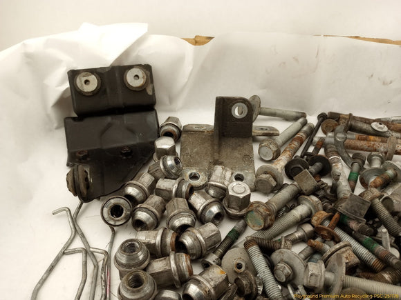 Dodge Durango Dismantling Hardware Fasteners Bolts & Nuts