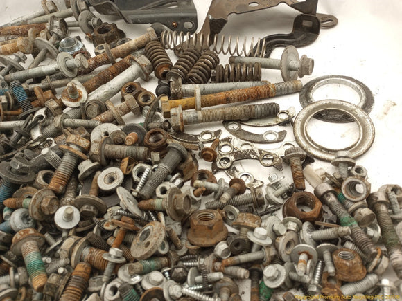 Dodge Durango Dismantling Hardware Fasteners Bolts & Nuts