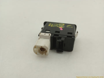 BMW Z4 AUX USB Socket - 0