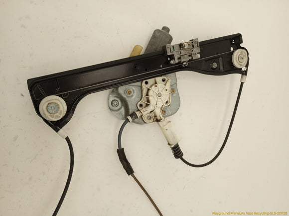 BMW Z4 Passenger Right Front Window Regulator