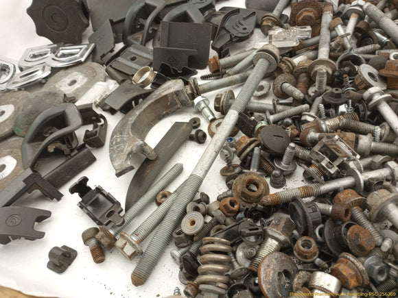 Audi A4 Allroad Dismantling Hardware Fasteners Bolts & Nuts