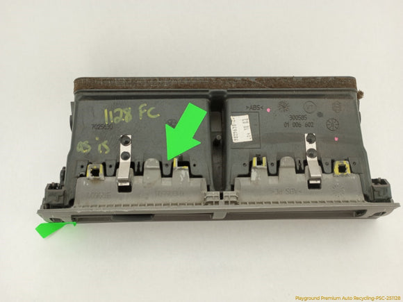 BMW Z4 **AS IS** Front Center Dash Air Vent