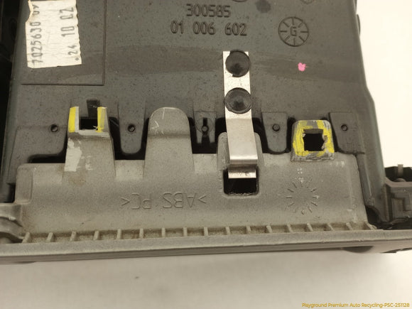 BMW Z4 **AS IS** Front Center Dash Air Vent
