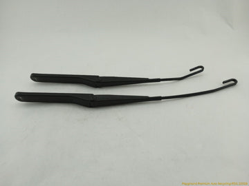 BMW Z4 Pair Of Windshield Wiper Arms - 0