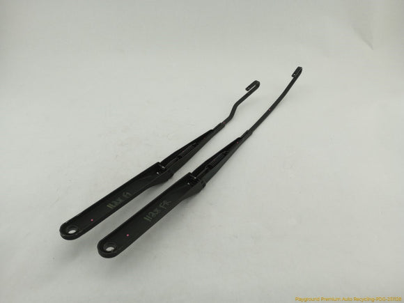 BMW Z4 Pair Of Windshield Wiper Arms