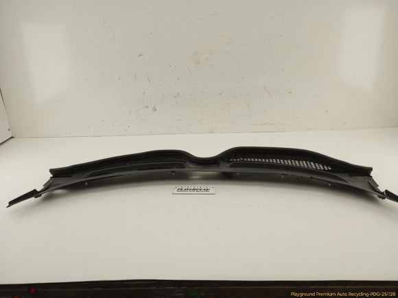 BMW Z4 Cowl Vent Panel