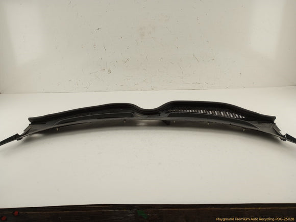 BMW Z4 Cowl Vent Panel