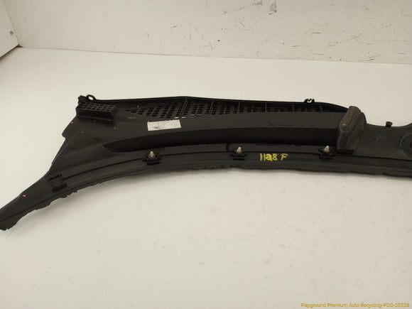 BMW Z4 Cowl Vent Panel