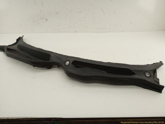 BMW Z4 Cowl Vent Panel