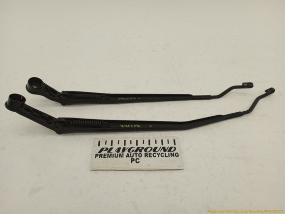 Lexus SC430 Pair Of Windshield Wiper Arms
