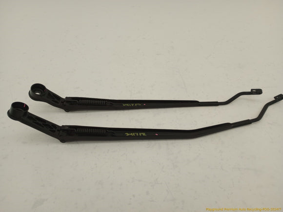 Lexus SC430 Pair Of Windshield Wiper Arms