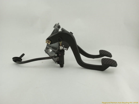 BMW Z4 Clutch & Brake Pedal Assembly