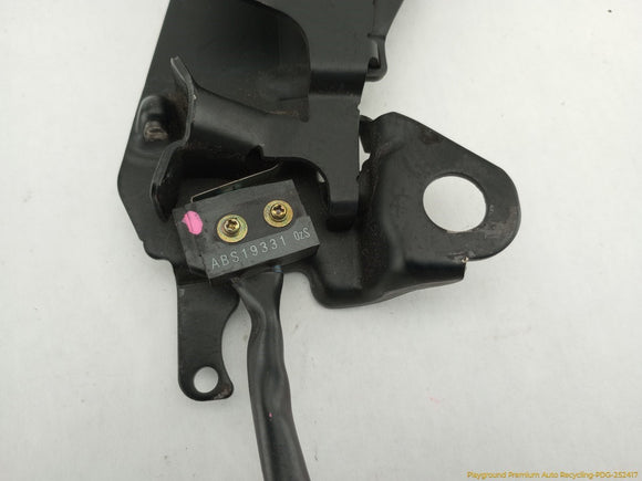 Lexus SC430 Pair Of Front Roof Lock Latch Strikers