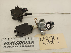 BMW Z3 Trunk Lid Lock Mechanism