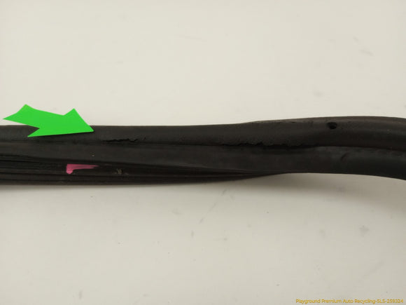 BMW Z3 Trunk Lid Weatherstrip