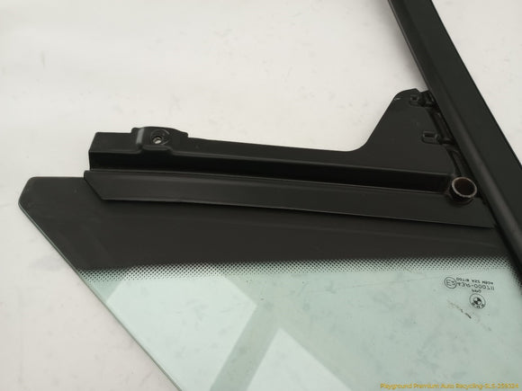 BMW Z3 Front Left Door Vent Glass