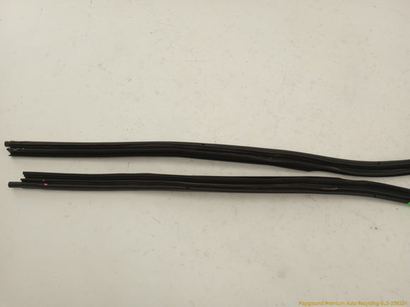 BMW Z3 Set Of Upper Door Seal Weatherstrips