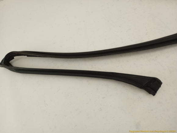 BMW Z3 Front Windshield Seal Weatherstrip