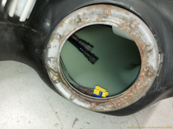 BMW Z4 Fuel Gas Tank