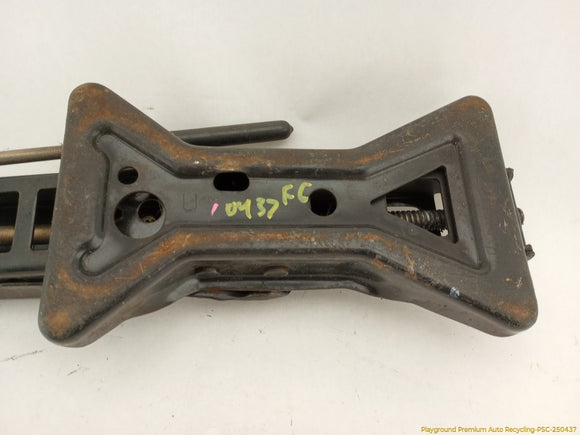 Pontiac Fiero Vehicle Jack & Tools