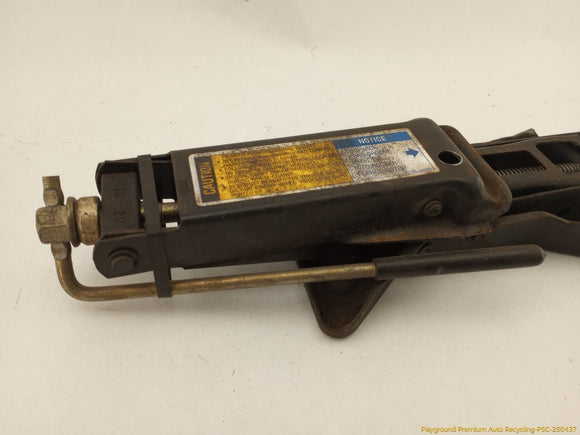 Pontiac Fiero Vehicle Jack & Tools