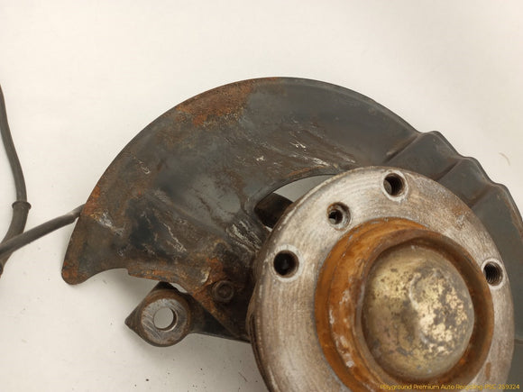 BMW Z3 Passenger Right Front Spindle Knuckle Hub