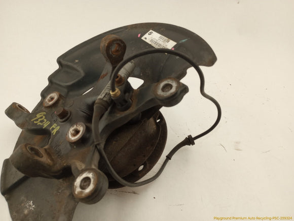 BMW Z3 Passenger Right Front Spindle Knuckle Hub
