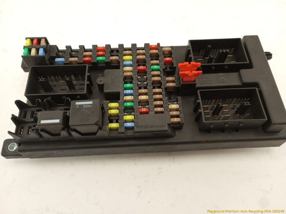 Land Rover Evoque Front Right Fuse Box