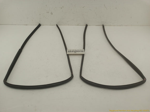 Ford Bronco Pair Of Front Door Weatherstrip Seal