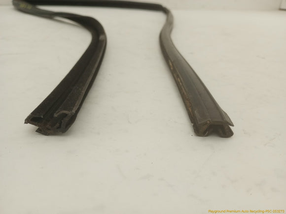 Ford Bronco Pair Of Front Door Weatherstrip Seal