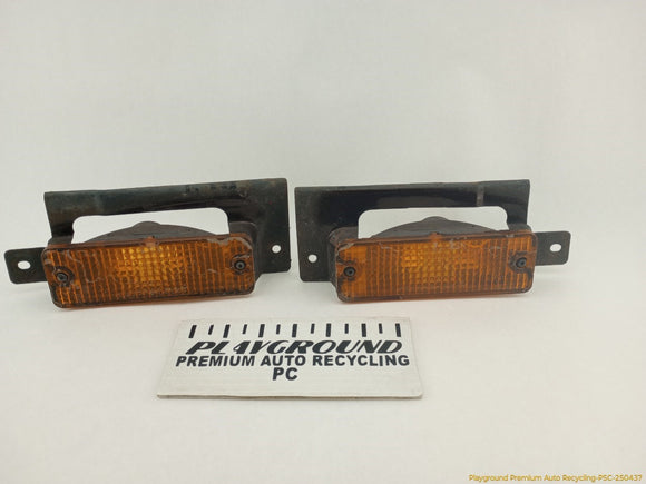 Pontiac Fiero Pair Of Front Turn Signal Lamp