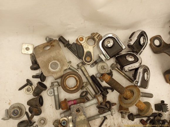 Land Rover Evoque Dismantling Hardware Fasteners Bolts & Nuts