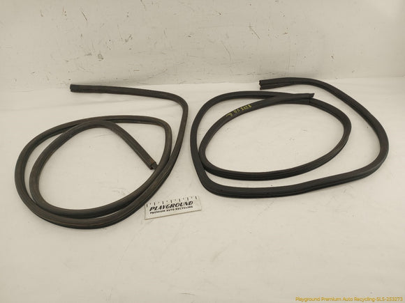 Ford Bronco Pair Of Front Window Frame Seal Weatherstrips