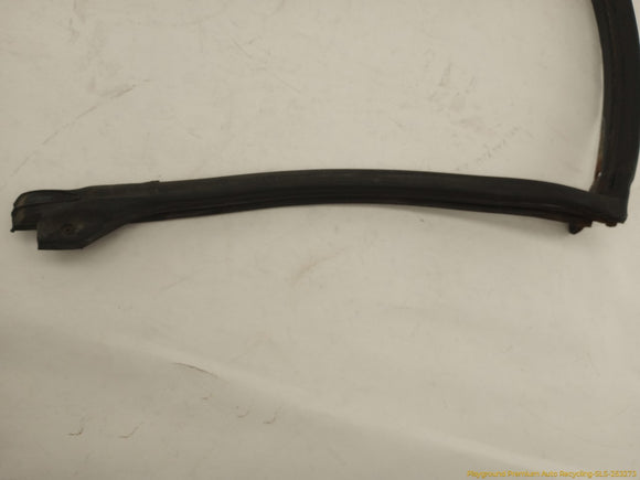 Ford Bronco Back Glass Seal Weatherstrip