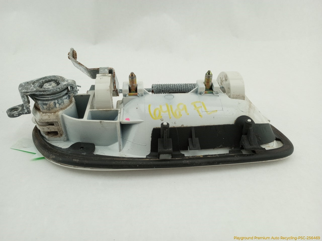 Volvo V70 Driver Left Front Exterior Door Handle | Playground PAR